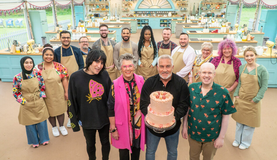 The_Great_British_Bake_Off_S13_Group_Shot_004 BW